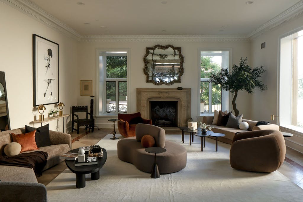 Meridith-Baer-Home-Home-Staging-Estates-Southern-California-Clerendon-Estate-Living-Room
